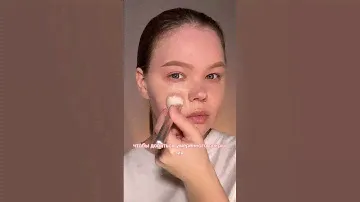 СПОНЖ ИЛИ КИСТЬ? Чем лучше наносить тональный крем?
